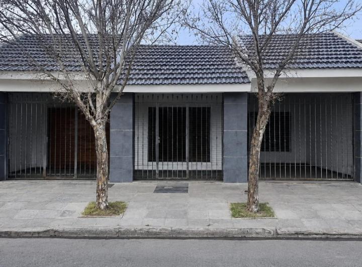 Casa · 146m² · 3 Ambientes · 3 Cocheras