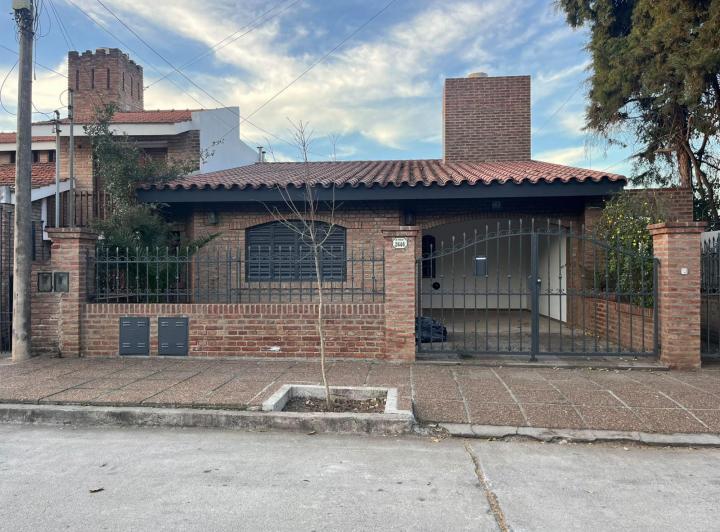 Casa · 70m² · 4 Ambientes