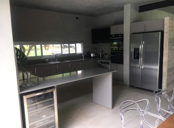 Casa · 400m² · 10 Ambientes