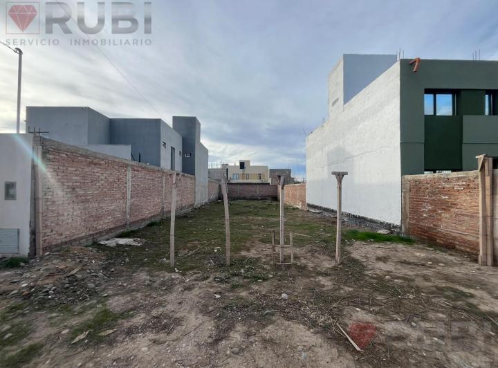 Terreno · 321m²