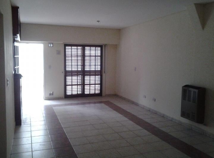 Departamento · 10m² · 7 Ambientes · 2 Cocheras