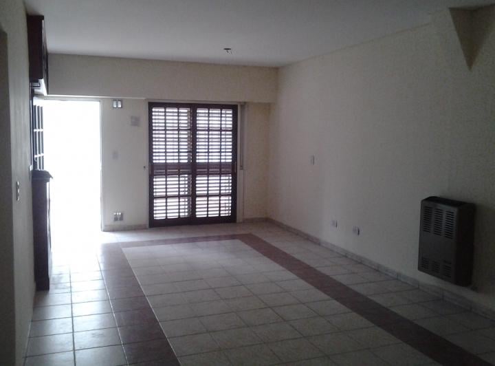 Departamento · 10m² · 5 Ambientes · 2 Cocheras