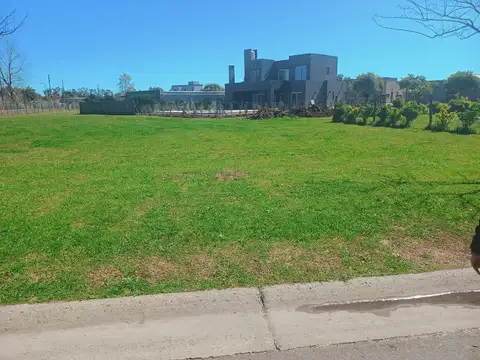 Terreno en Venta en Pilar del Este - Santa Emilia, Countries y Barrios Cerrados en Pilar