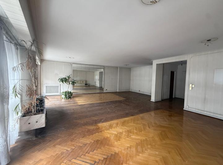 Departamento · 211m² · 4 Ambientes · 1 Cochera