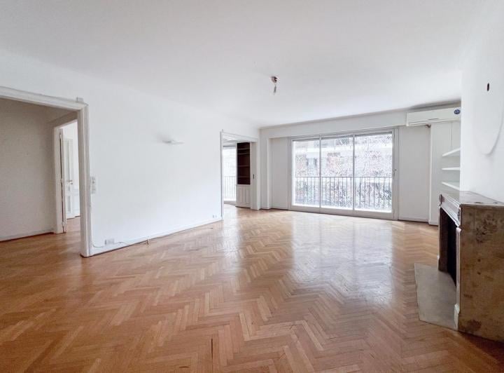 Departamento · 259m² · 7 Ambientes · 1 Cochera