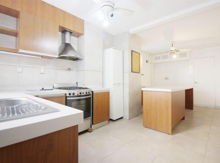 Departamento · 187m² · 6 Ambientes · 1 Cochera