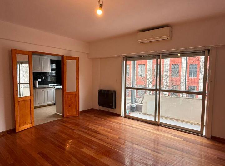 Departamento · 82m² · 4 Ambientes · 1 Cochera