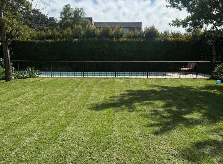 Casa · 277m² · 6 Ambientes · 2 Cocheras