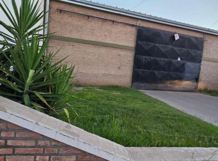 Local comercial · 770m² · 1 Cochera
