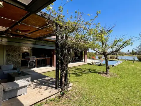 Casa en Alquiler en Puerto Roldan, Countries y Barrios Cerrados en Roldan