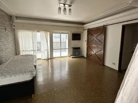 PH en Venta en Mataderos, CABA