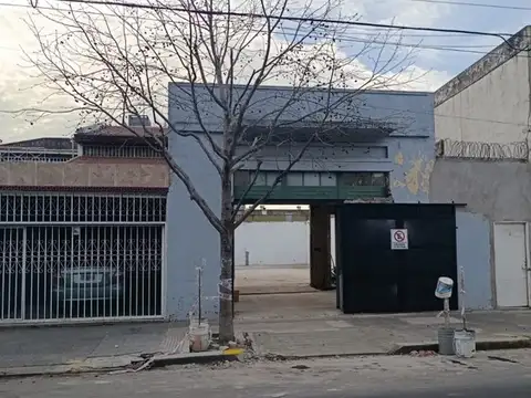 Terreno en Venta en Mataderos, CABA