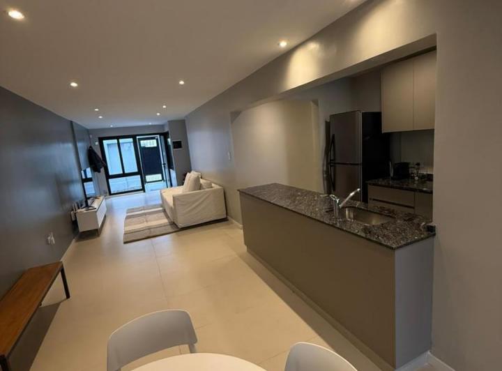 Casa · 122m² · 5 Ambientes · 1 Cochera