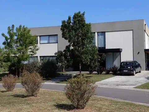 Casa en Alquiler Temporal en Don Torcuato, Partido de Tigre