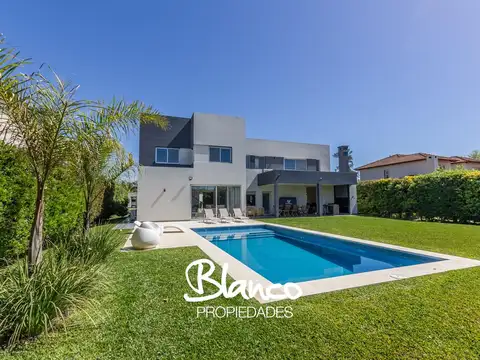 Casa en Venta en La Lomada De Pilar, Countries y Barrios Cerrados en Pilar