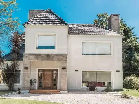 Casa en Venta en Countries y Barrios Cerrados en Esteban Echeverria, Partido de Esteban Echeverría