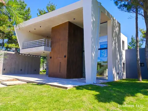 Casa en Venta en Barrio Residencial 1, Costa Esmeralda
