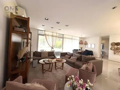 Casa en Venta en Grand Bell, Countries y Barrios Cerrados en la Plata
