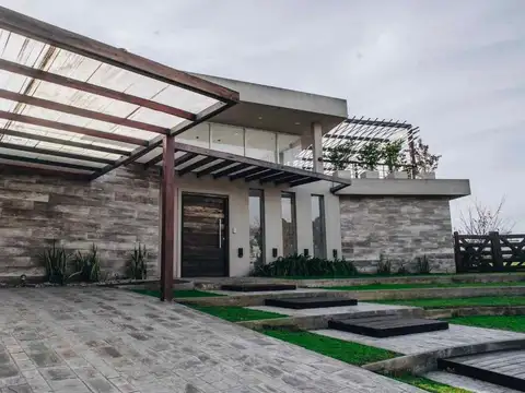 Casa en Venta en Haras Santa María, Countries y Barrios Cerrados en Escobar