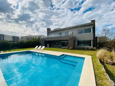 Casa en Venta en El Cantón, Countries y Barrios Cerrados en Escobar