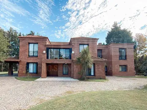 Casa en Venta en Countries y Barrios Cerrados en Esteban Echeverria, Partido de Esteban Echeverría