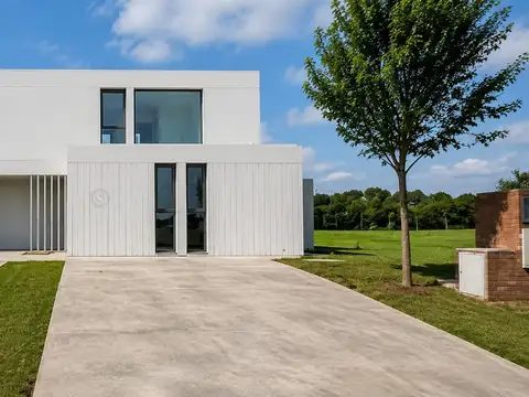 Casa en Venta en Los Cardos, Countries y Barrios Cerrados en Pilar