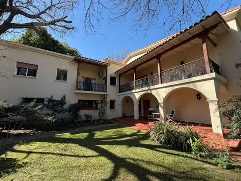 Casa en Venta en Jockey, San Isidro