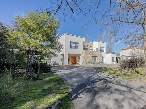 Casa en Venta en Los Pinguinos, Countries y Barrios Cerrados en Ituzaingó