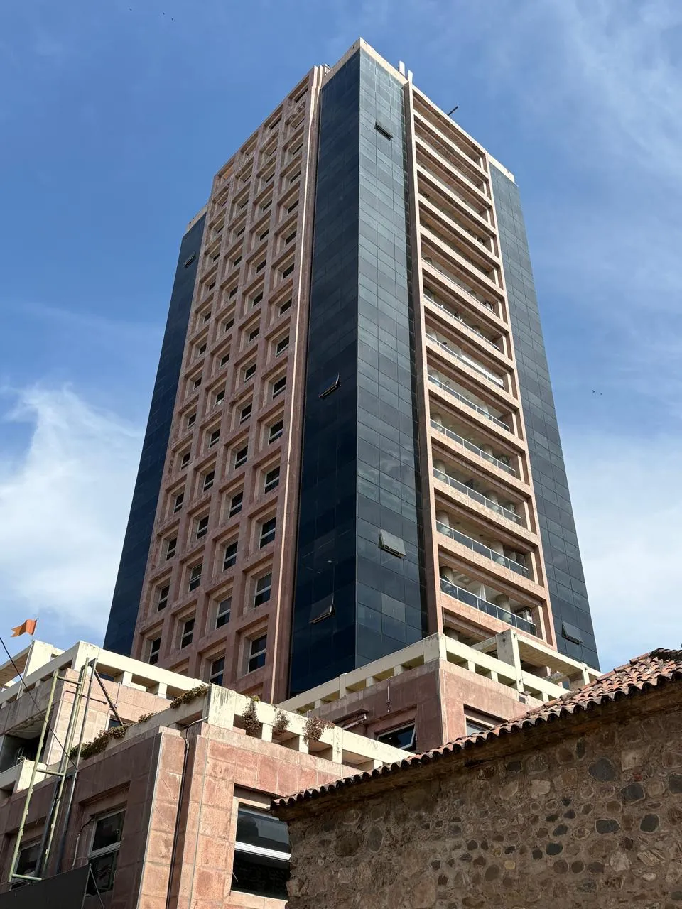 Dueño alquila semipiso en Torre Garden