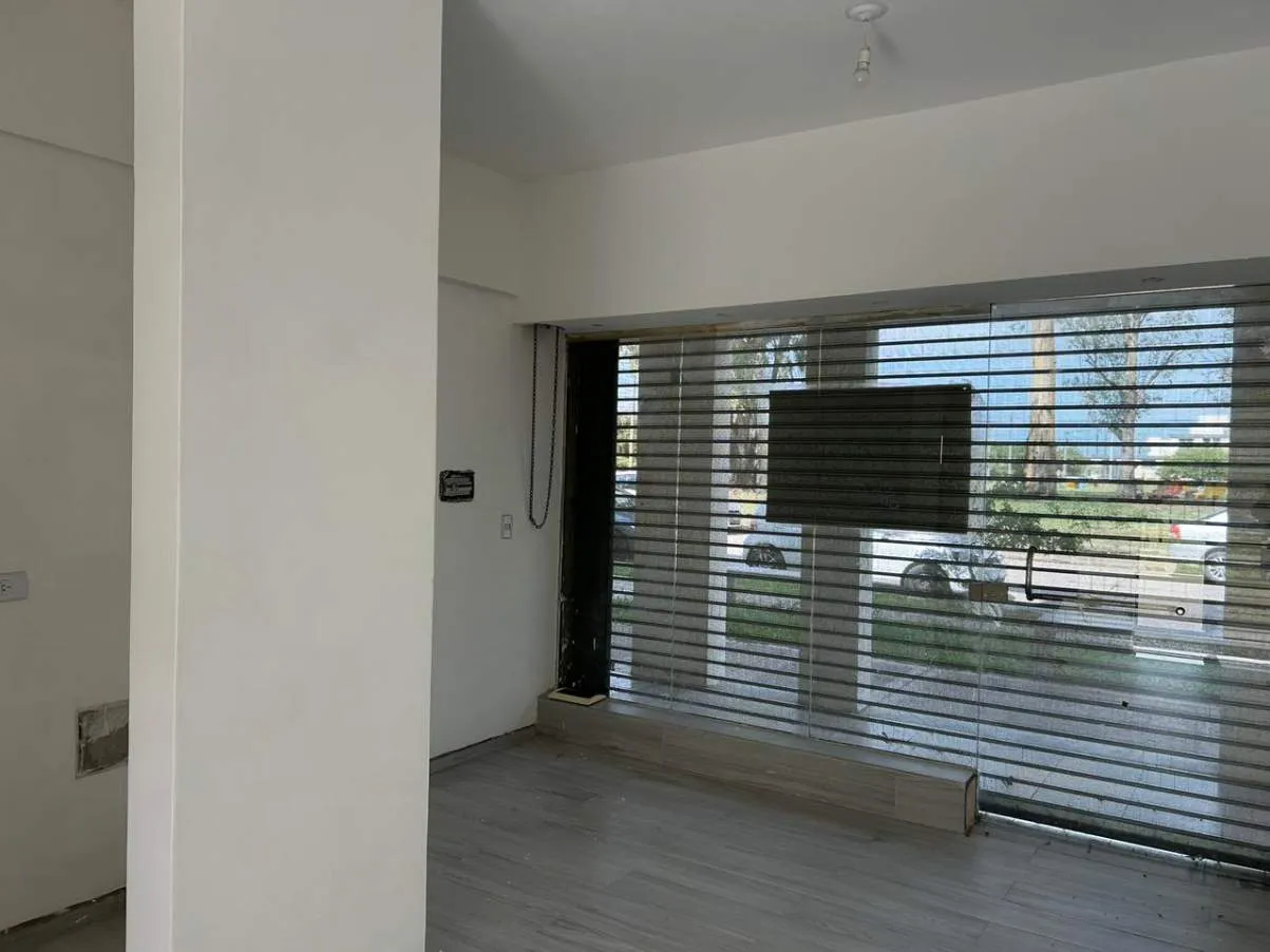 Alquilo Local Comercial- Frente a plaza  B Procrear Liceo