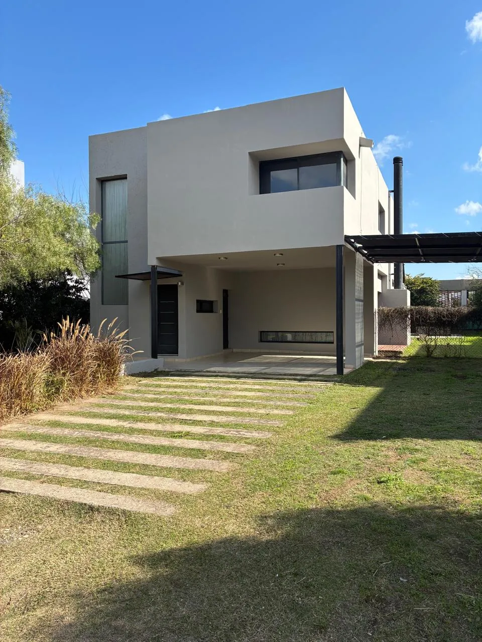 ALQUILER CASA 3 DORMITORIOS 3 BAÑOS PILETA ASADOR, LA MORADA ,VILLA ALLENDE