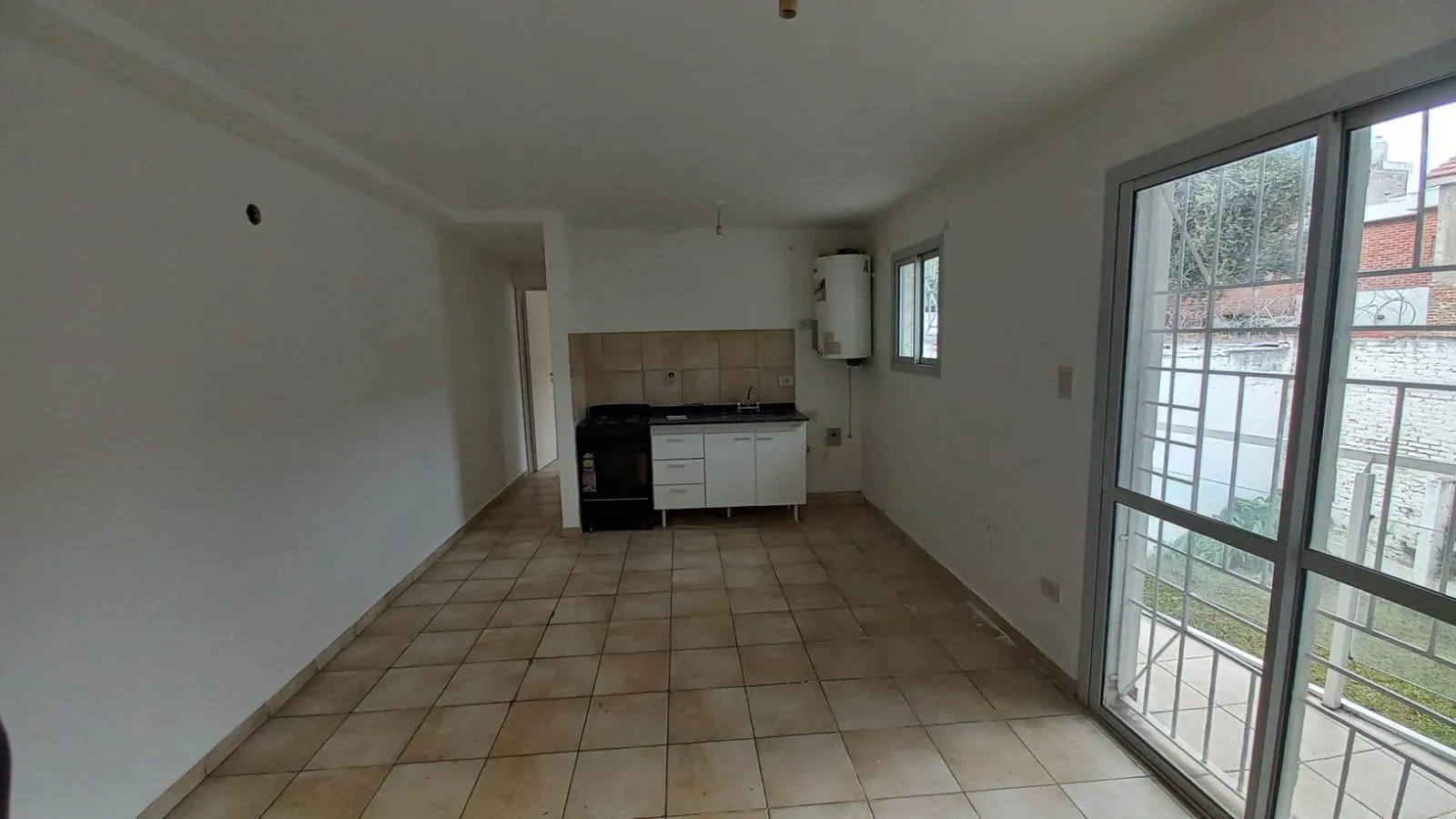 DEPTO INTERNO DE 1 DORMITORIO EN GUEMES