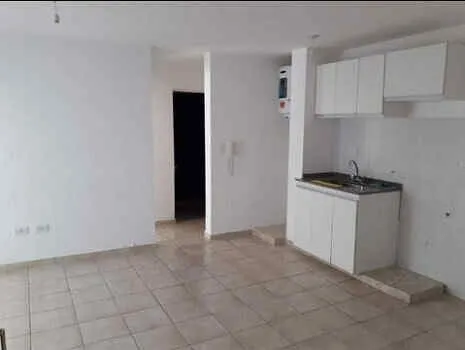 Alquilo hermoso depto con balcon zona Nuevocentro (Alberdi)