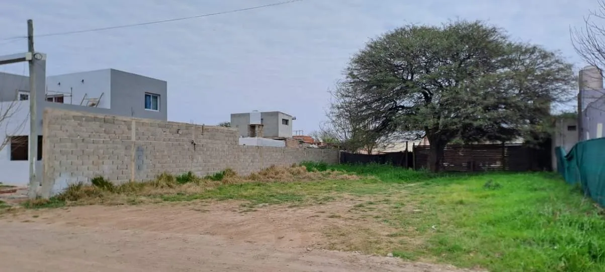 TERRENO VILLA ESQUIU