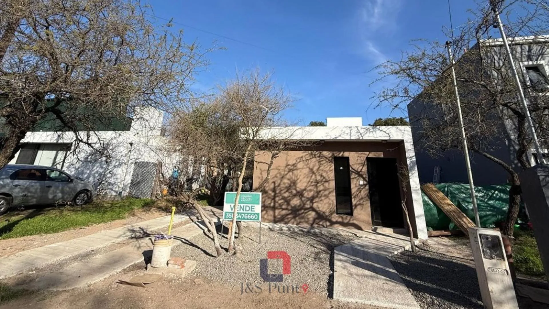 CASA DE DOS DORMITORIOS EN VILLA CATALINA
