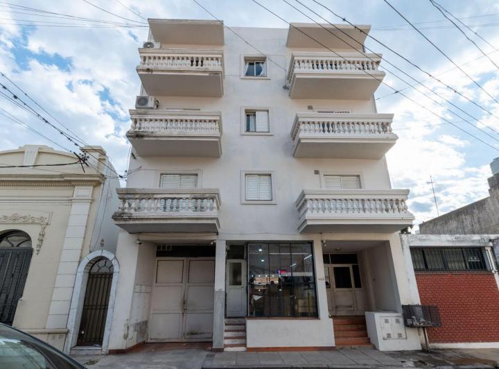 Departamento · 50m² · 3 Ambientes · 1 Cochera