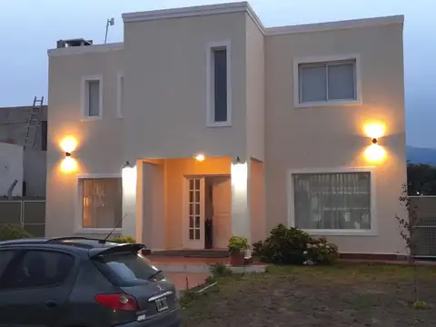 Casa en Venta en Juana Koslay, Juan Martín de Pueyrredón