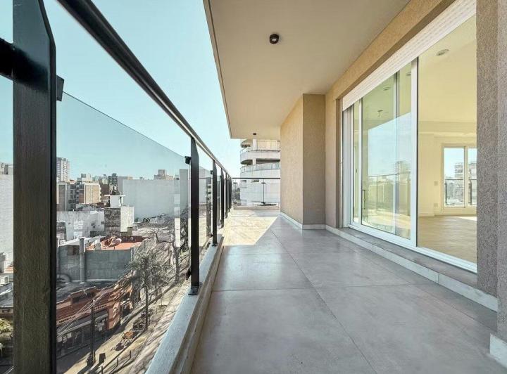 Departamento · 123m² · 4 Ambientes · 1 Cochera