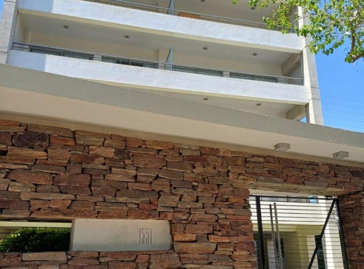 Departamento · 80m² · 5 Ambientes