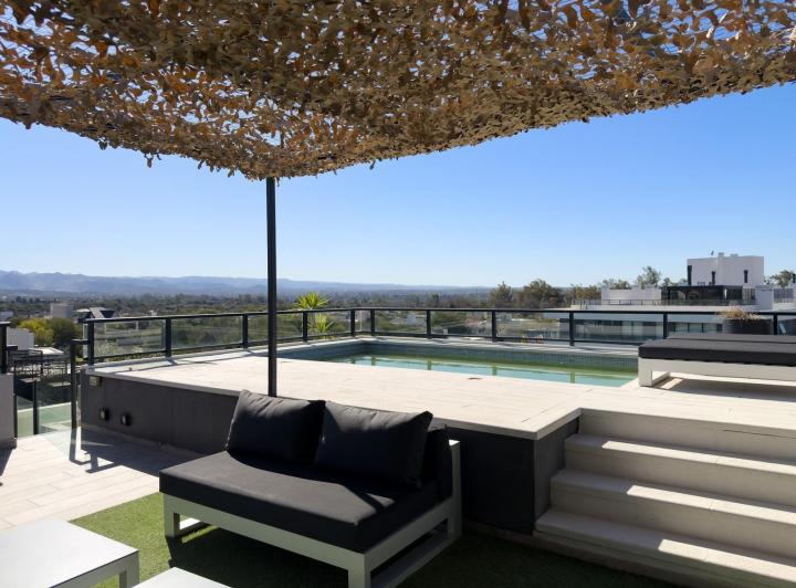 Departamento · 326m² · 6 Ambientes · 2 Cocheras