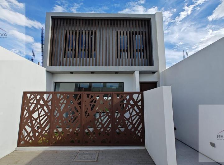 Casa · 180m² · 7 Ambientes · 1 Cochera