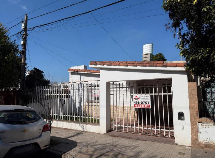 Casa · 170m² · 3 Ambientes · 1 Cochera