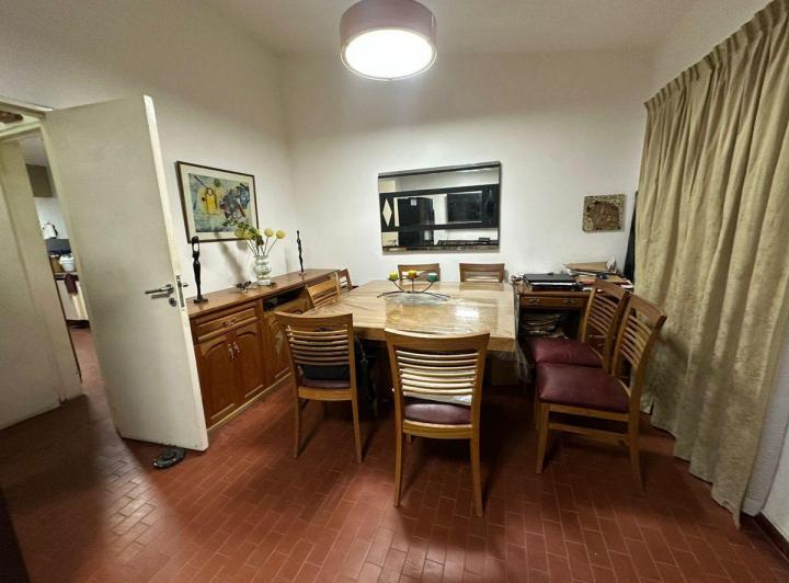 Casa · 129m² · 4 Ambientes · 1 Cochera
