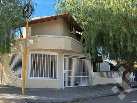 Casa en Venta en Villa Regina, General Roca