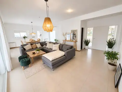 Casa en Venta en General Roca, Río Negro