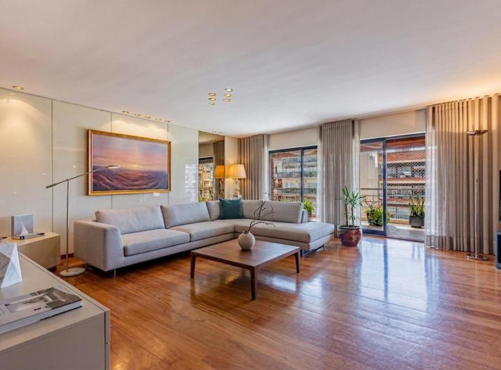 Departamento · 234m² · 5 Ambientes · 2 Cocheras
