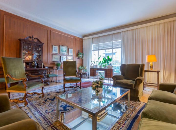Departamento · 190m² · 4 Ambientes · 1 Cochera