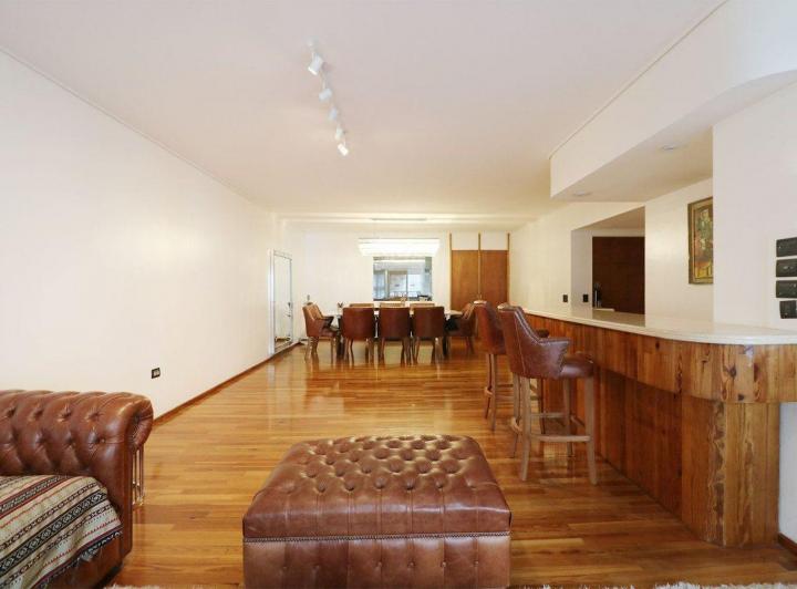 Departamento · 180m² · 4 Ambientes · 1 Cochera