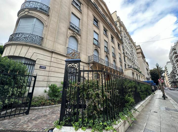 Departamento · 524m² · 8 Ambientes · 3 Cocheras