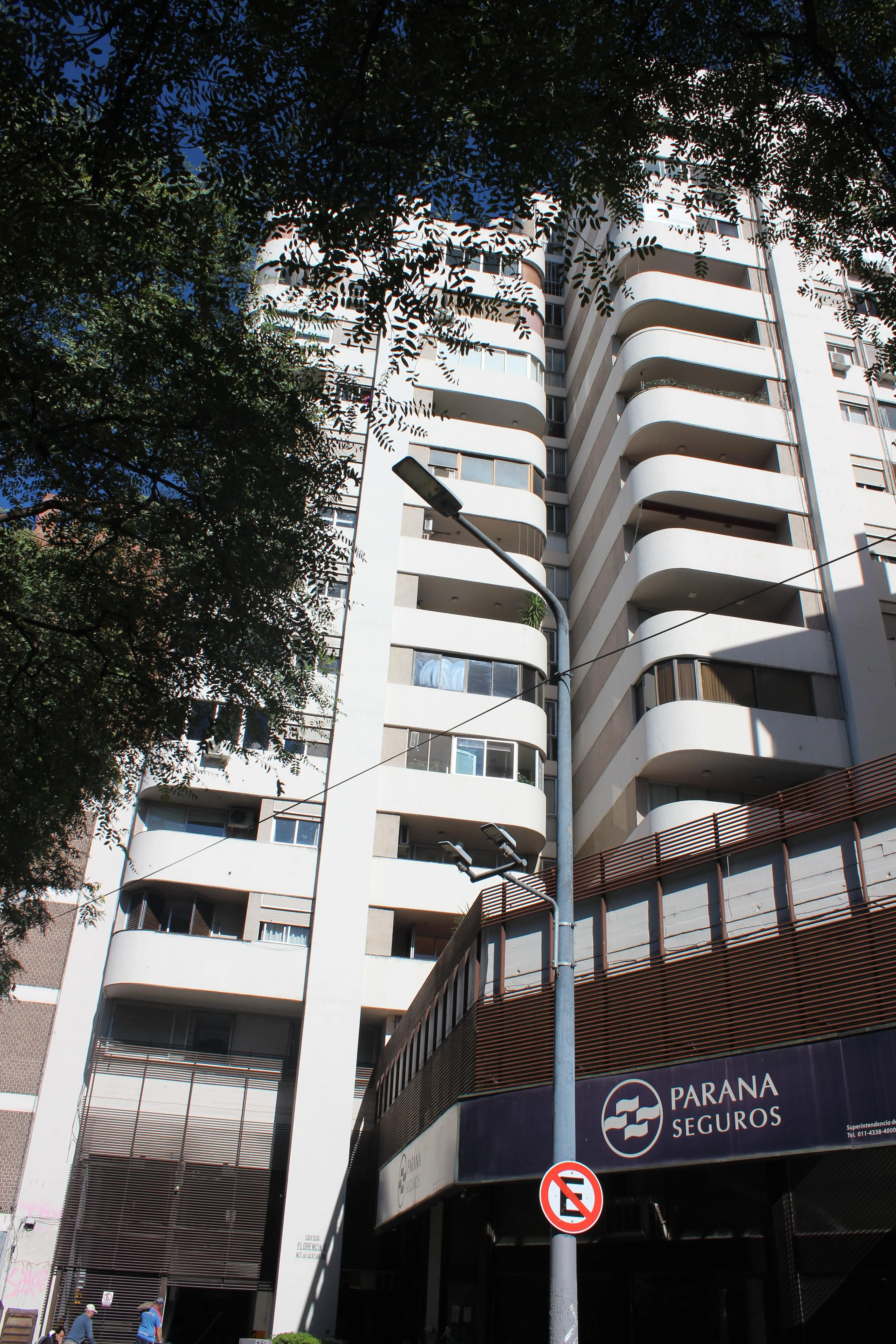 VENTA CAÑADA y Deán Funes 3 dormitorios